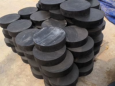 清镇市板式橡胶支座由若干层橡胶片与薄钢板经加压硫化